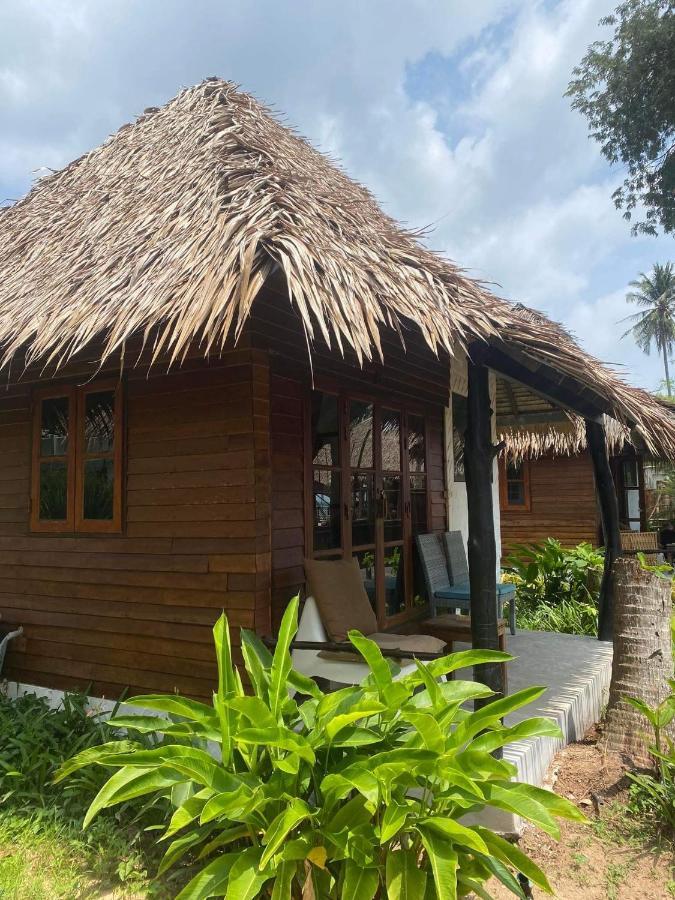 Wild Wood X Hansa Beach Fitness Resort Thong Sala Exterior foto